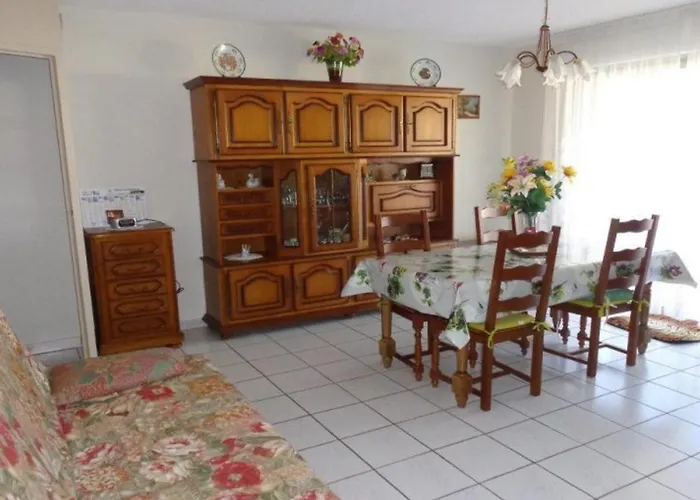 Appartement F3 Avec Garage Et Loggia, 4 Couchages, Proche Thermes Et Centre-ville, Amélie-les-bains - Fr-1-703-147 *